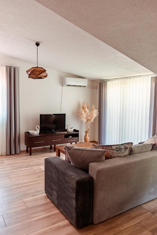 Demetra Apartments Охрид Экстерьер фото